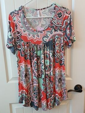 Cathy Women's Coral Multi-Pattern Short Sleeve Top